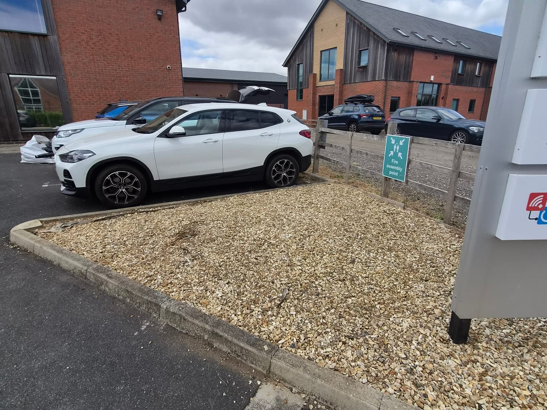 Car park gravel beds weeded, business premises near Welton after Spade & Blade sorted it