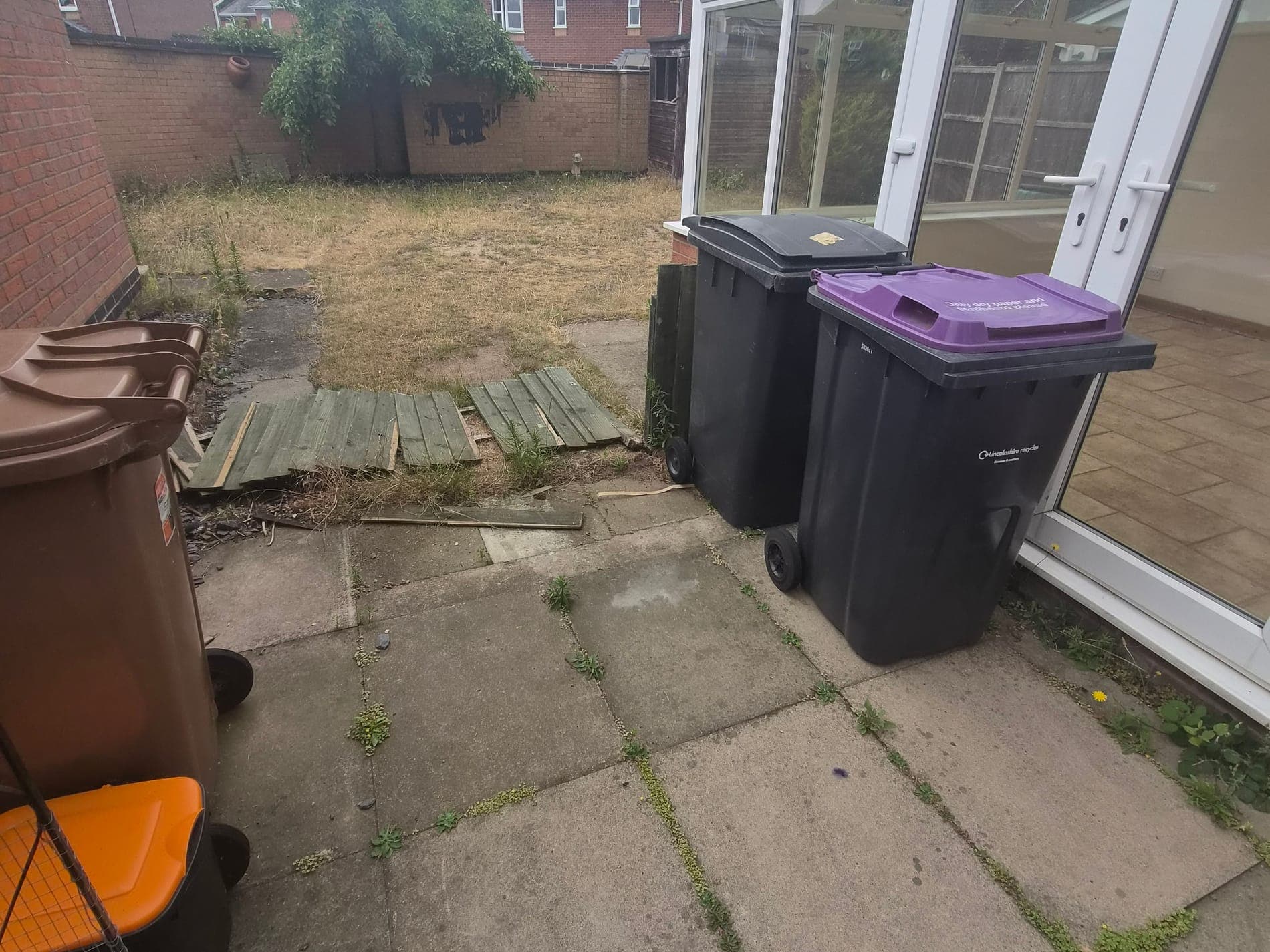 End-of-tenancy patio and garden tidy, Lincoln before Spade & Blade sorted it
